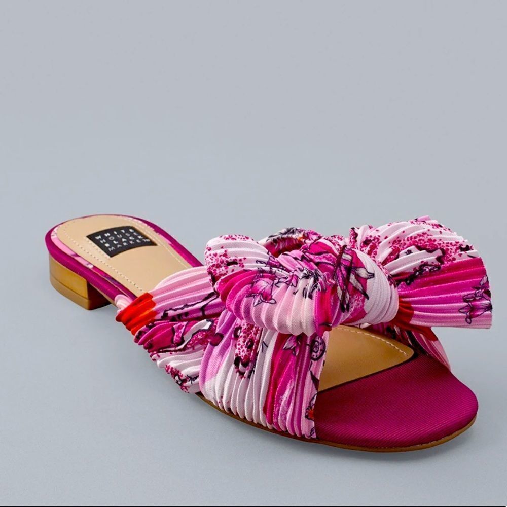 White House Black Market Floral-Print Crinkle Slides
